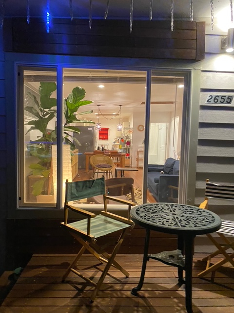 Modern open floor plan house within walking distance to hospital and Parks. - Photo 4