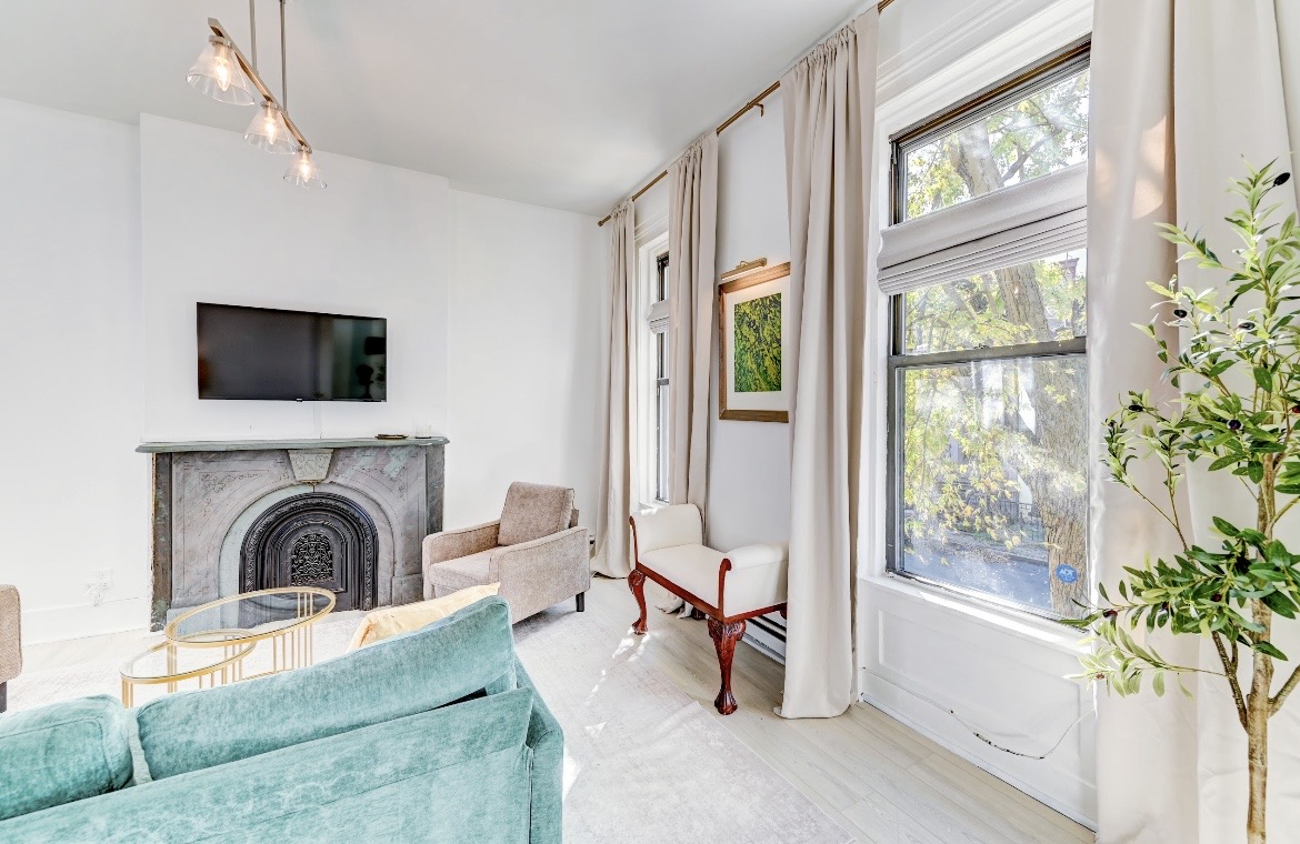 Stylish Downtown Albany Retreat | Furnished 1BR + 1.5 Baths + W/D - Photo 12