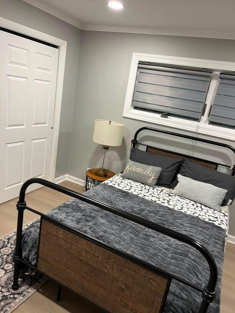 Fully renovated peaceful room with private bathroom - Photo 3