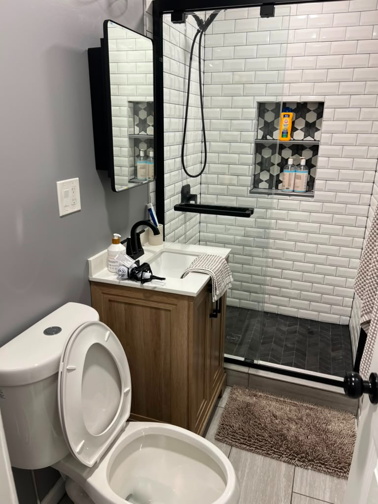 Fully renovated peaceful room with private bathroom - Photo 6