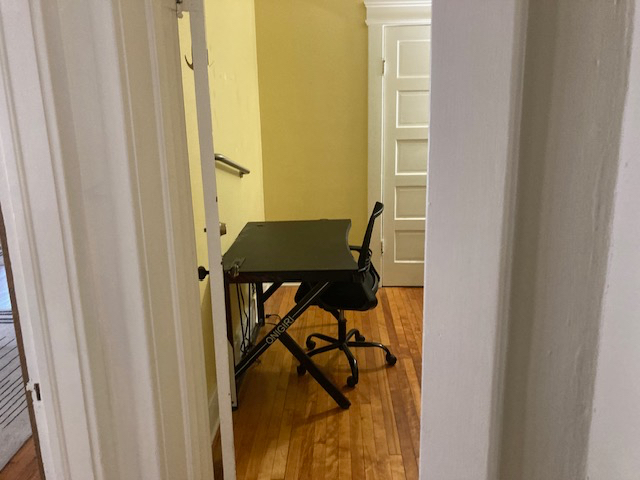 Convenient Two Bedroom apartment - Photo 8