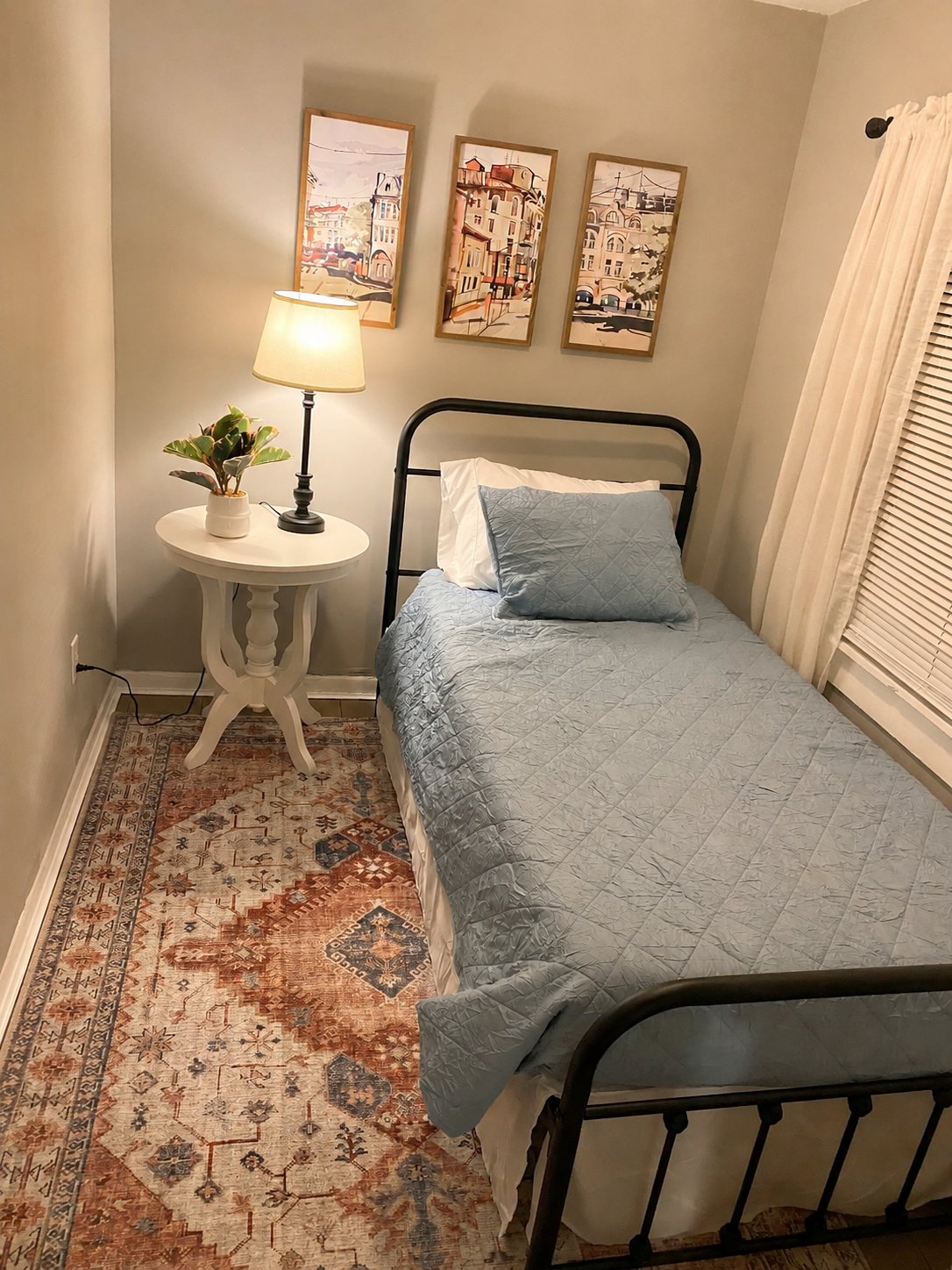 Cozy Pet-Friendly Apartment Near Hospitals - Utilities & Laundry Included - Photo 9