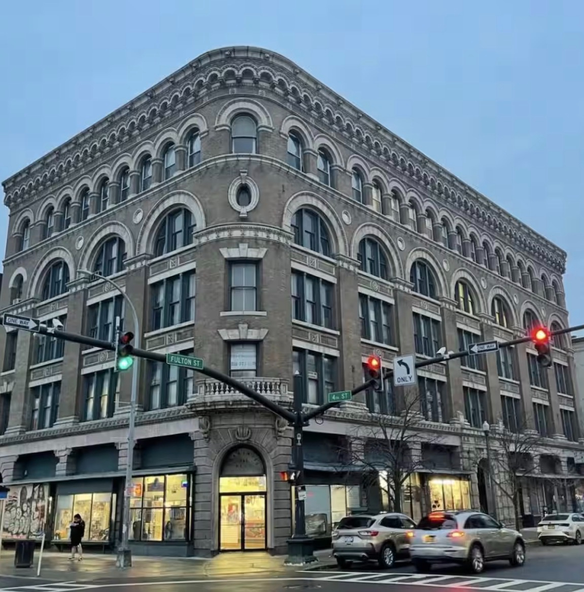 The Ilium Suite 408 - Luxury Studio in Downtown Troy - Photo 11