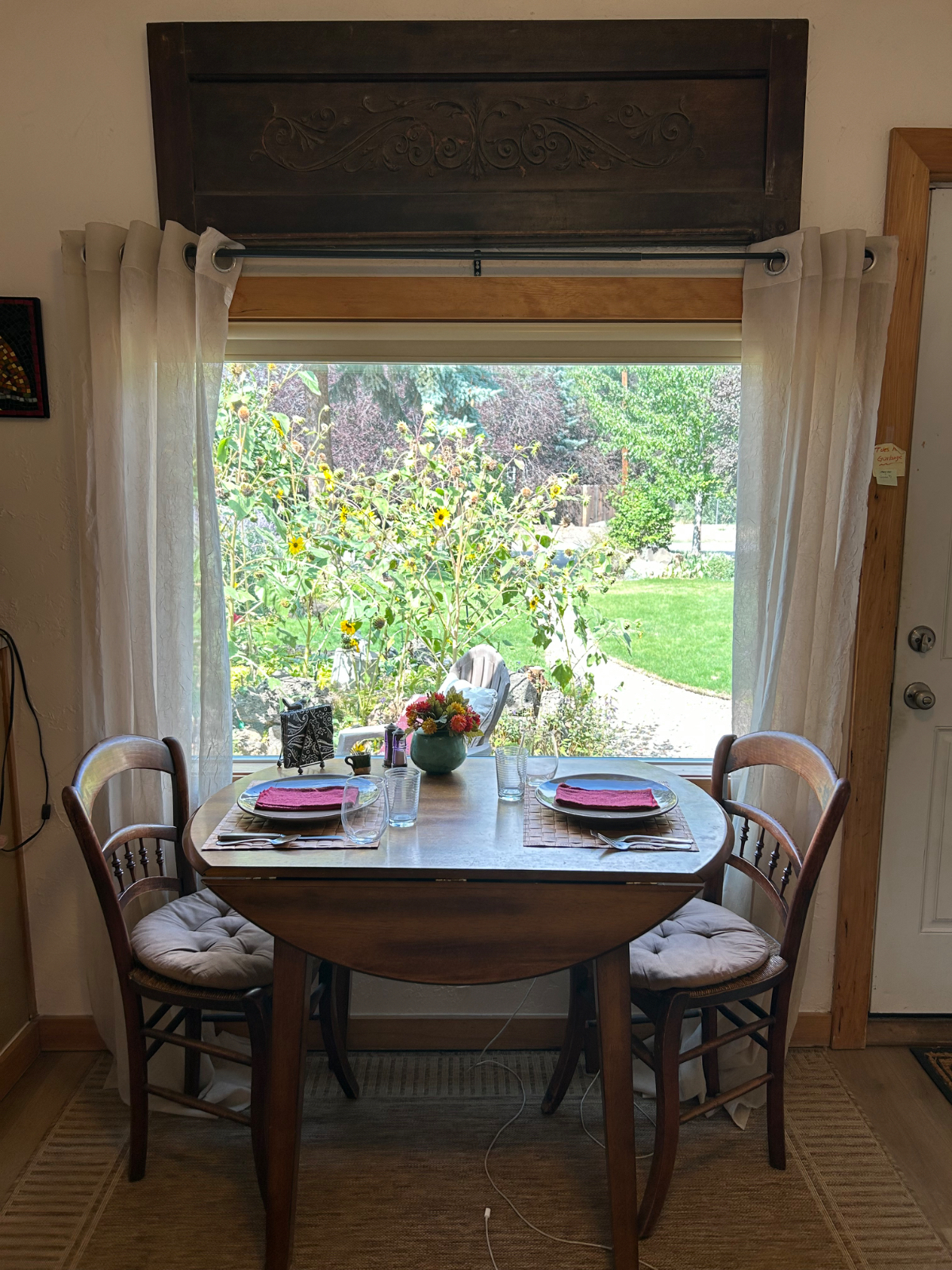 Charming Cottage - Photo 3