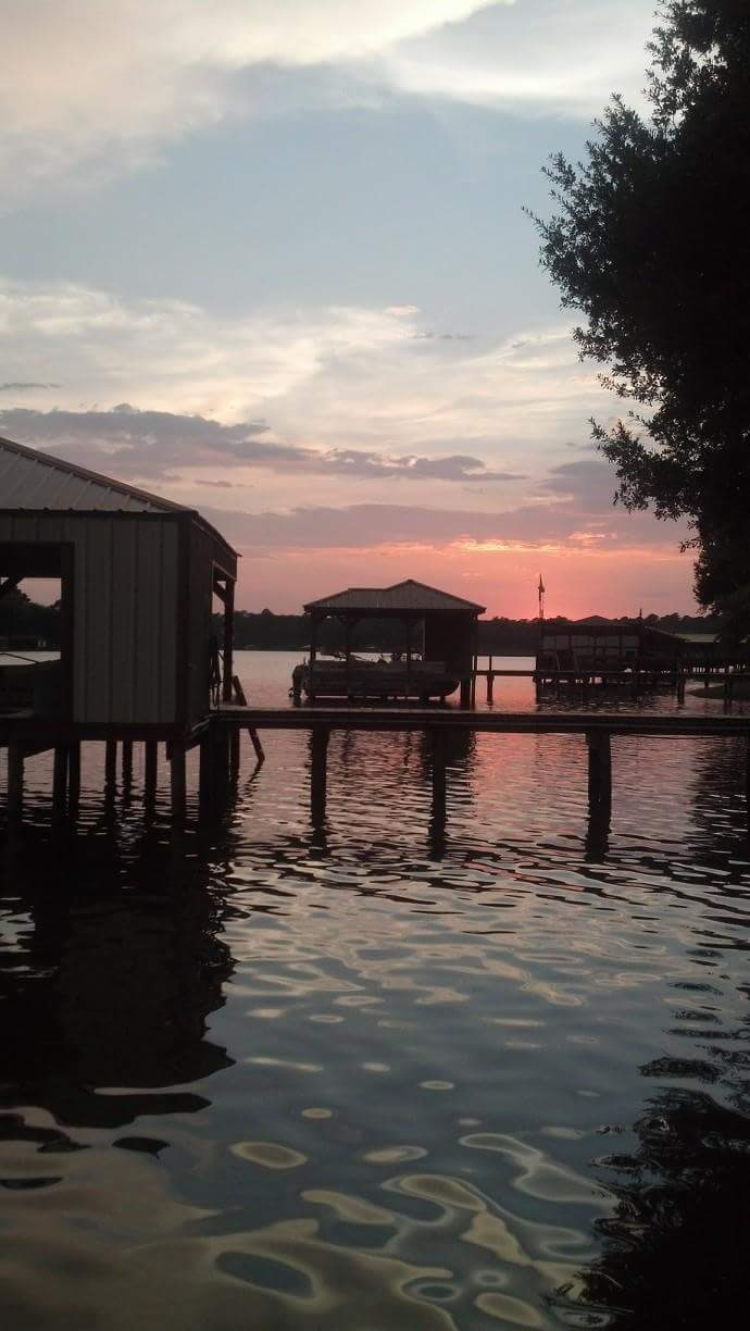 Tranquil 2b/2b lakefront home family friendly neighborhood - Photo 2