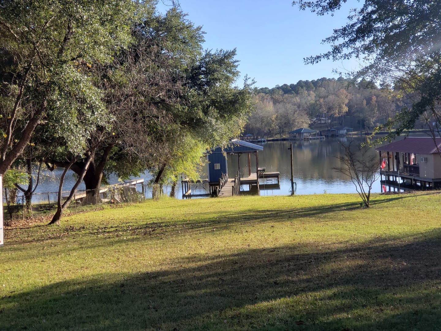 Tranquil 2b/2b lakefront home family friendly neighborhood - Photo 4