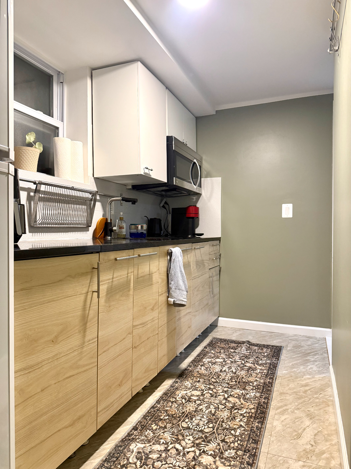 Modern Furnished 1-Bedroom Apartment. Ideal for Travelers Students & Short-Term Stays - Photo 11