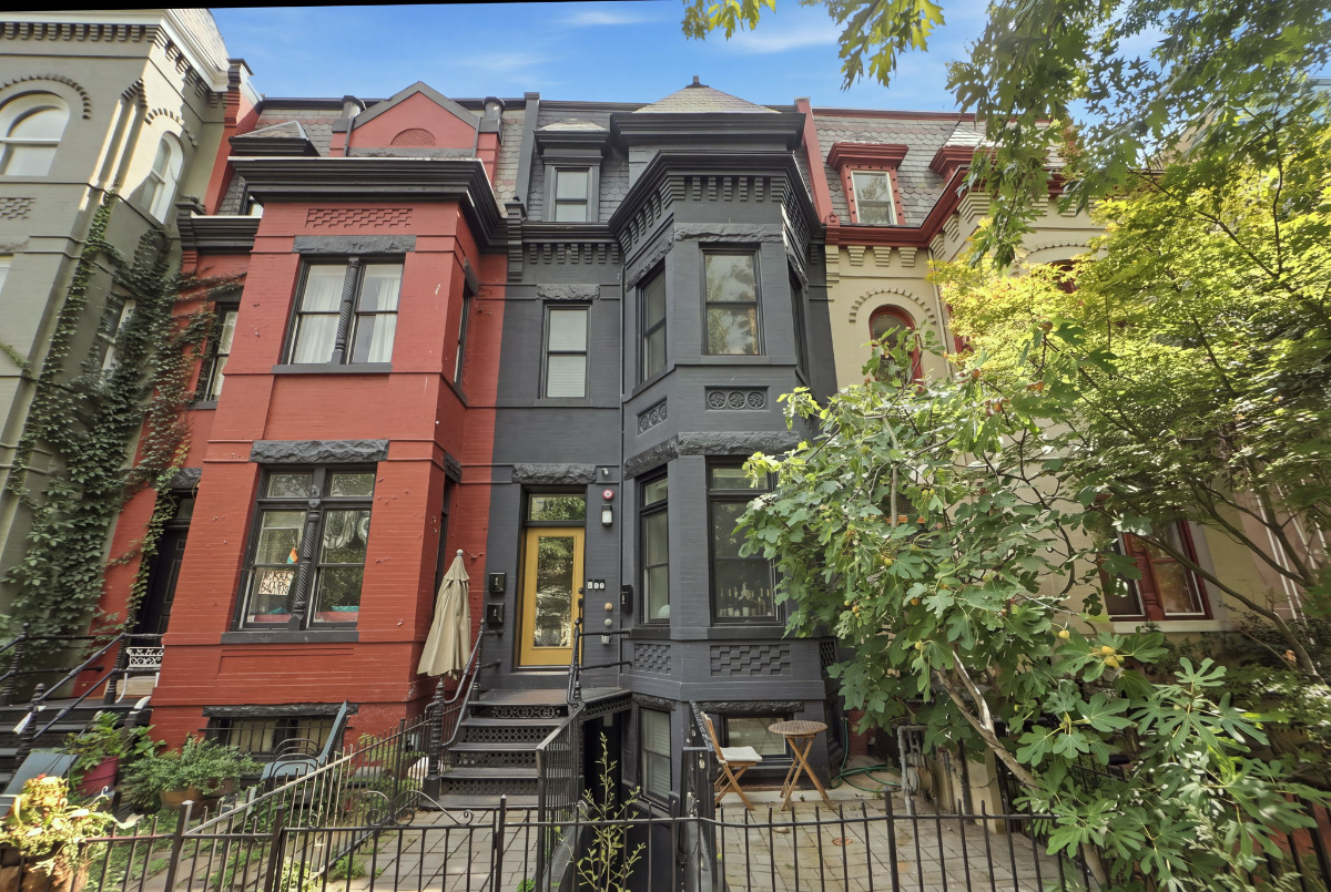 Furnished 1BR with Private Rooftop in Dupont Circle - Photo 1