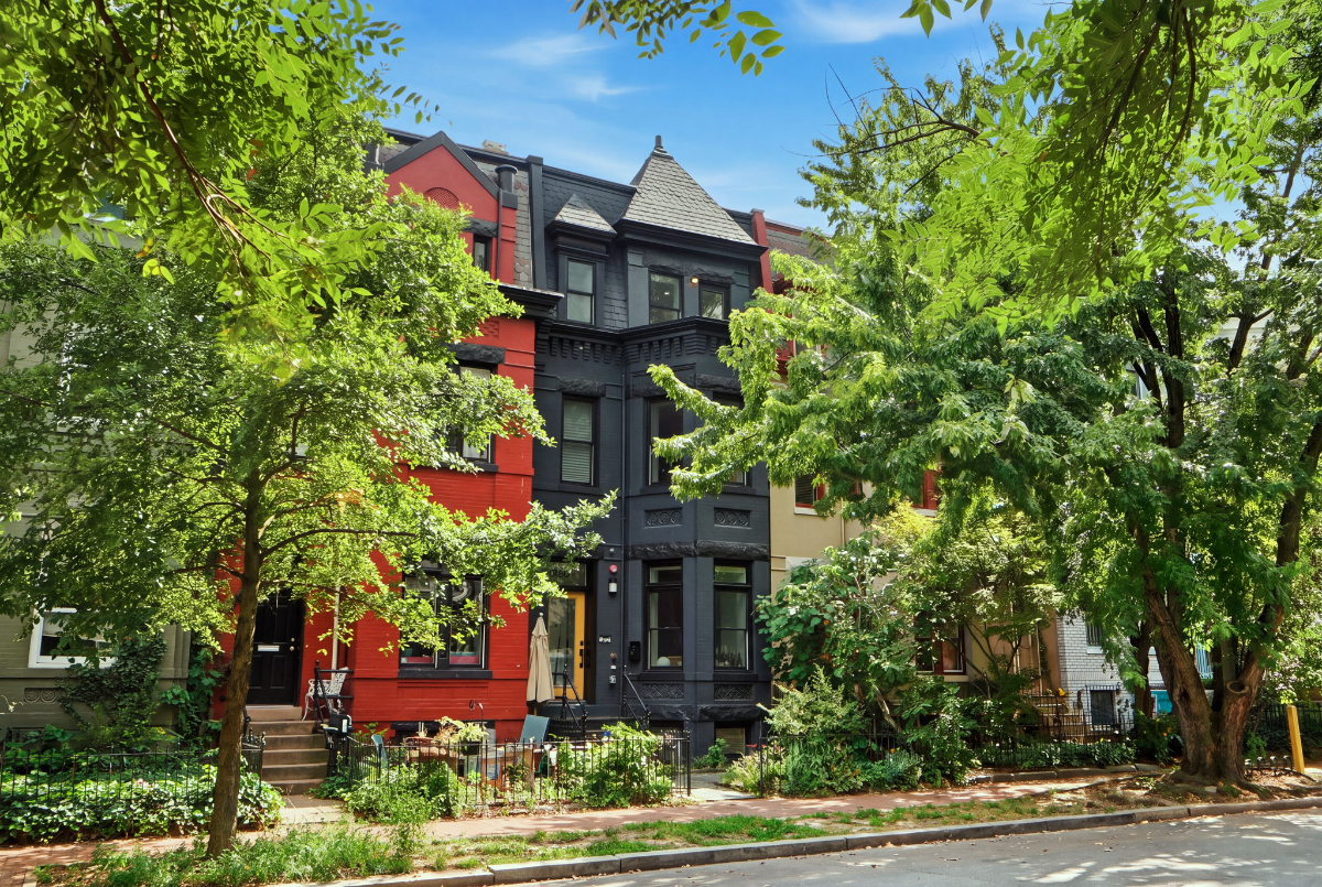 Furnished 1BR with Private Rooftop in Dupont Circle - Photo 2