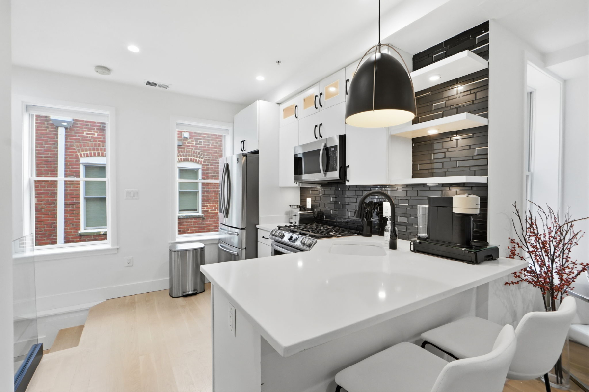 Furnished 1BR with Private Rooftop in Dupont Circle - Photo 8