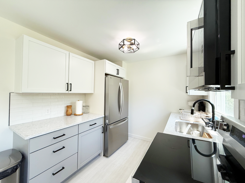 Newly Renovated, Charming and Peaceful 3-Bedroom Furnished Home Near Major Cincinnati Medical Center - Photo 8