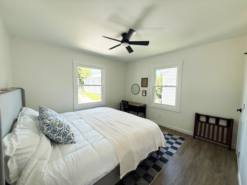 Newly Renovated, Charming and Peaceful 3-Bedroom Furnished Home Near Major Cincinnati Medical Center - Photo 6