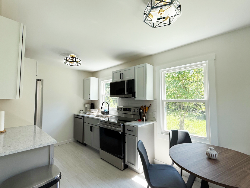 Newly Renovated, Charming and Peaceful 3-Bedroom Furnished Home Near Major Cincinnati Medical Center - Photo 9