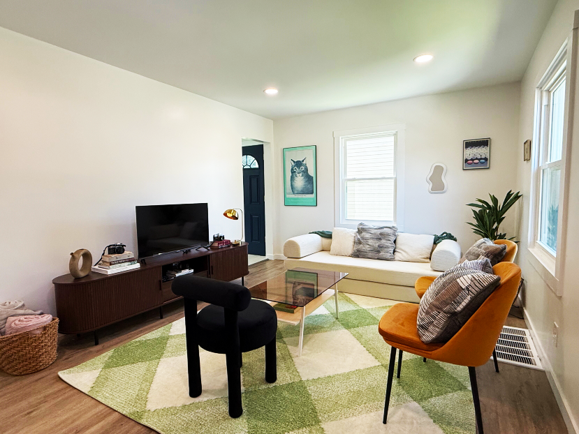 Newly Renovated, Charming and Peaceful 3-Bedroom Furnished Home Near Major Cincinnati Medical Center - Photo 2