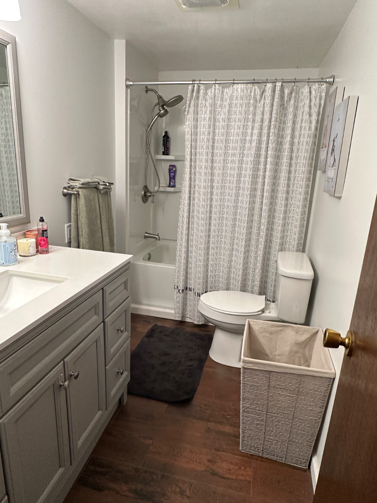 Cozy Lakeview apartment on a quit street! - Photo 7