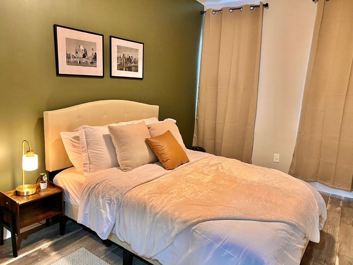 Co-Living | Cozy Private Room | TV+Wifi | Fast Manhattan Access - R5 - Photo 1