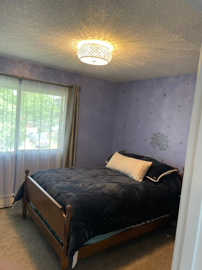 Large home located in a quiet residential neighborhood! - Photo 5
