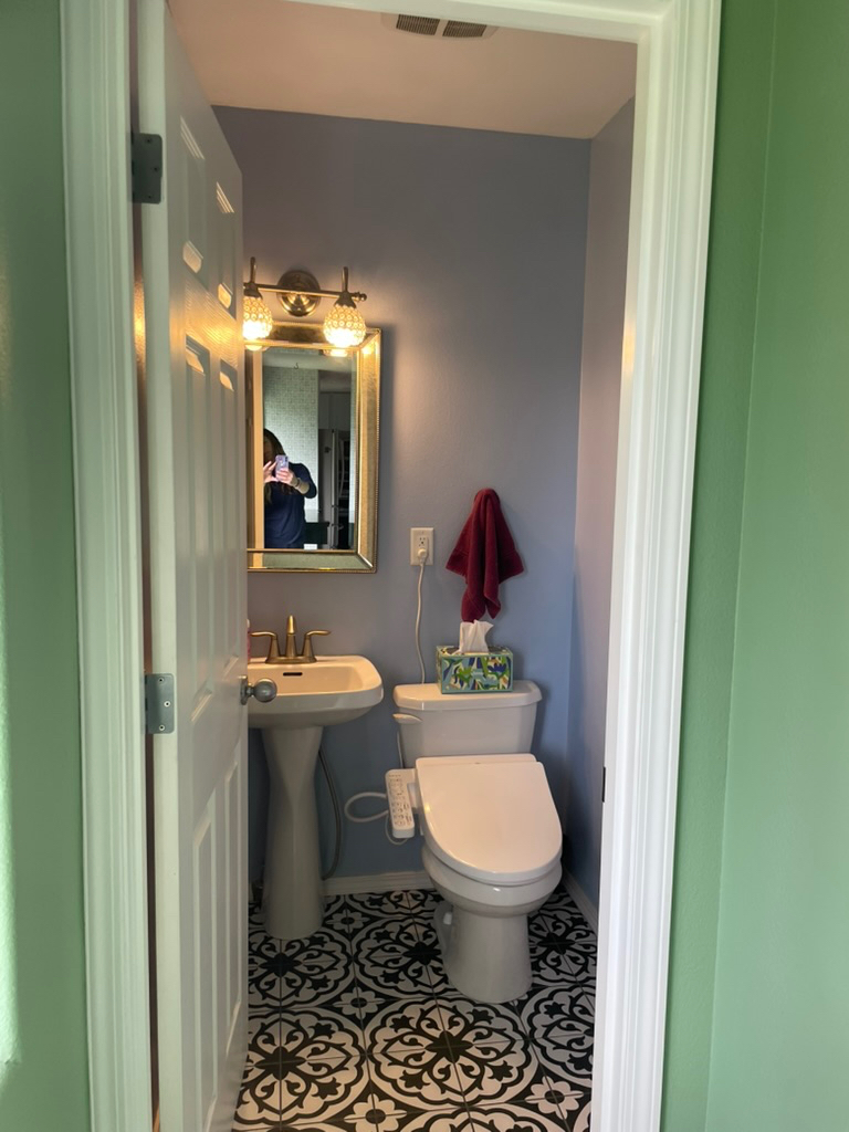 Large home located in a quiet residential neighborhood! - Photo 8