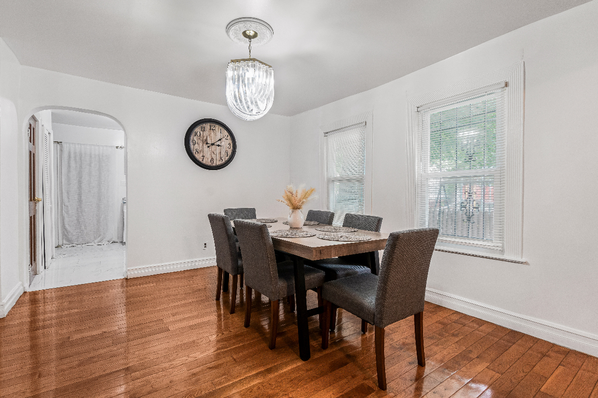 Spacious 3BR Duplex by F Train - Photo 3