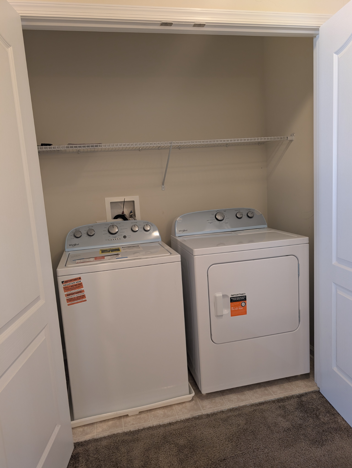 The Ultimate Travel Nurse Retreat: Upscale Suncrest Village Townhome Living Minutes from WVU and Mon - Photo 4