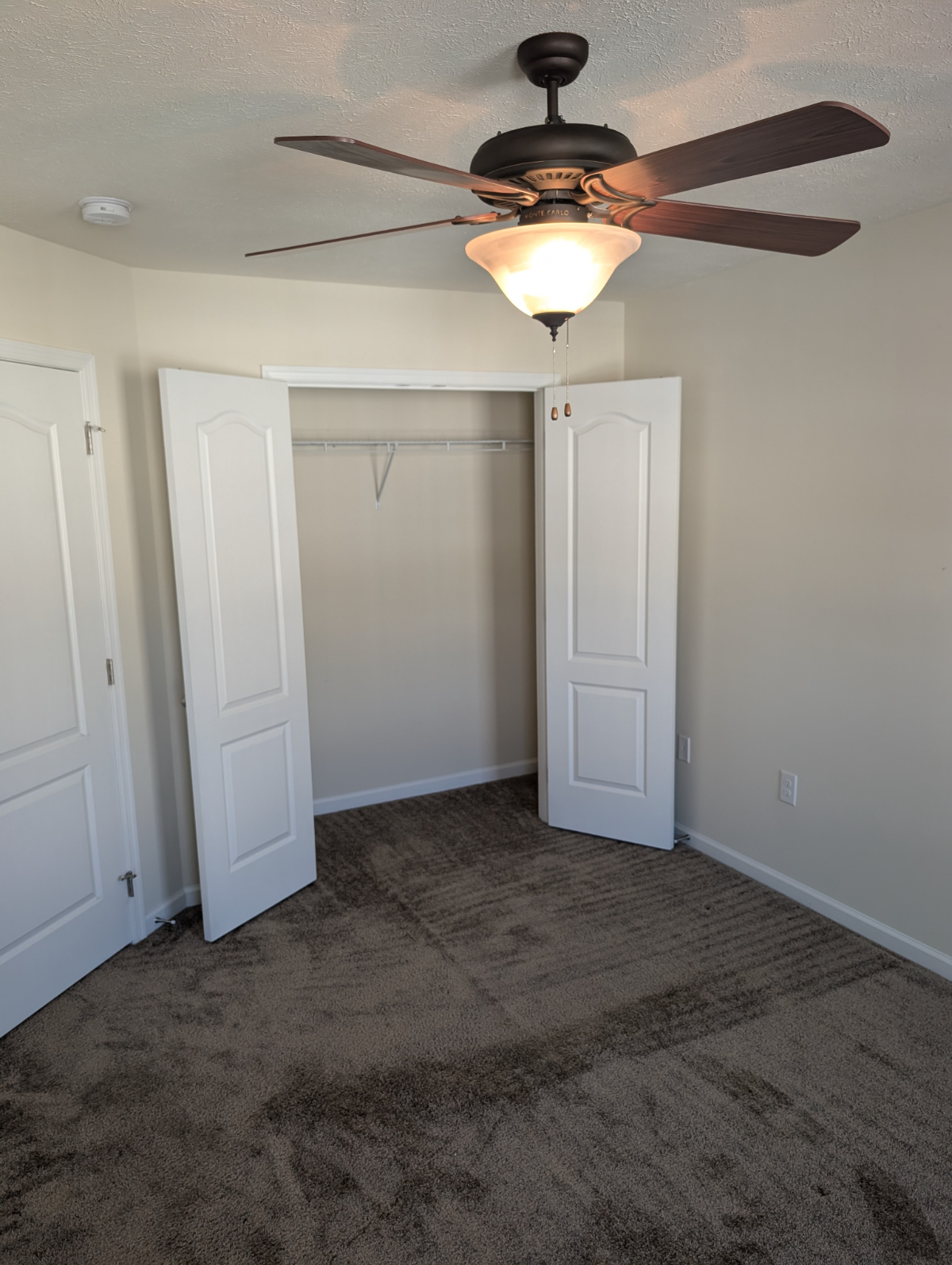 The Ultimate Travel Nurse Retreat: Upscale Suncrest Village Townhome Living Minutes from WVU and Mon - Photo 3