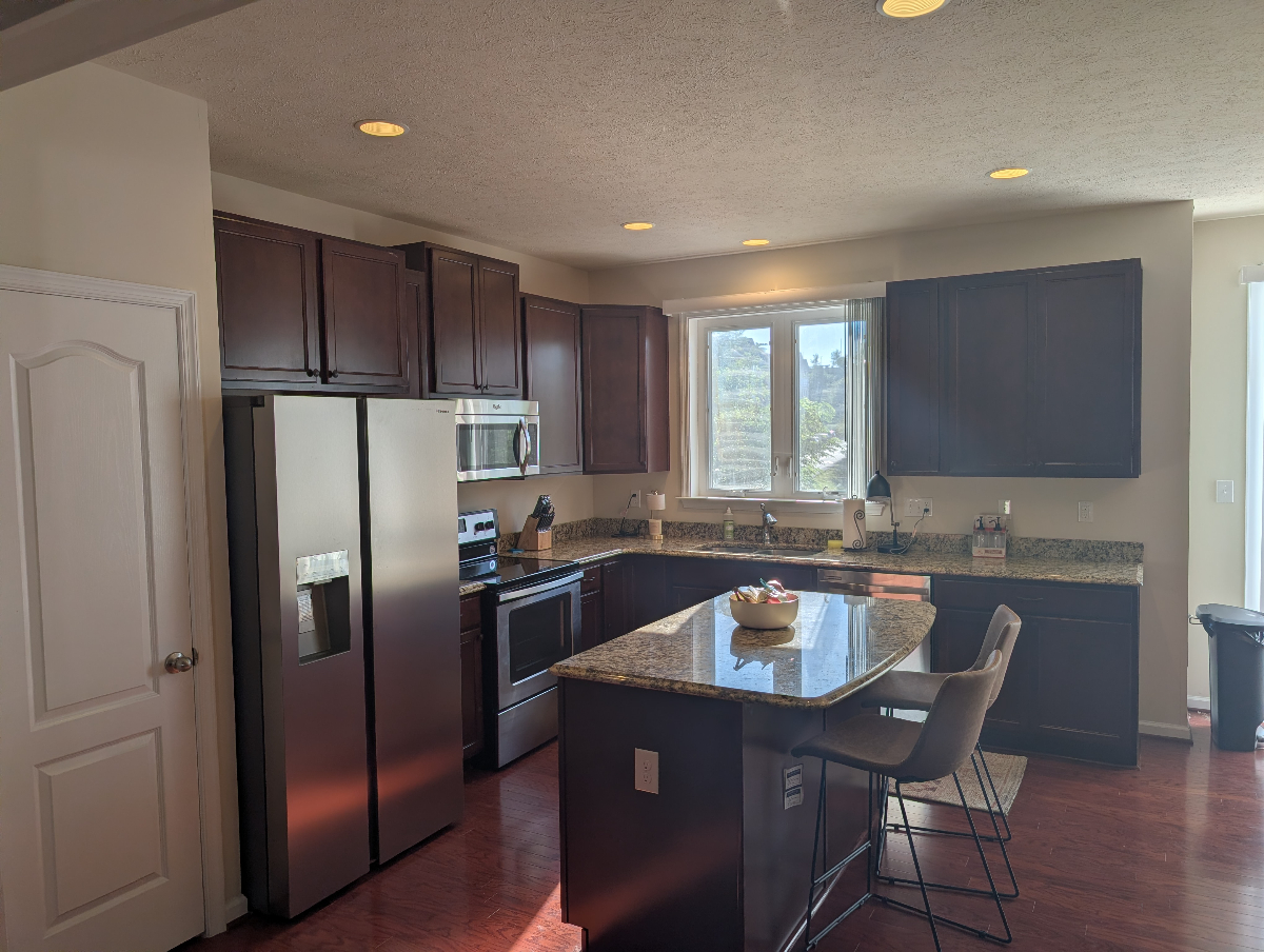 The Ultimate Travel Nurse Retreat: Upscale Suncrest Village Townhome Living Minutes from WVU and Mon - Photo 9