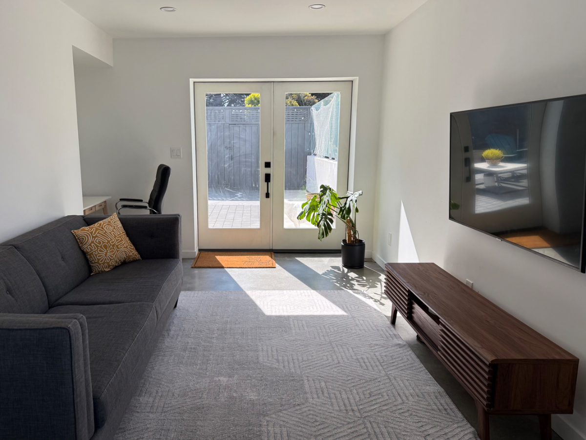 Modern Parkside Retreat | 1BD In-Law w/ Direct McLaren Park Access & All Utilities Included - Photo 3