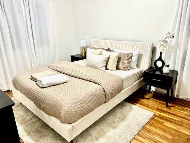 Luxury Waterfront Retreat - Photo 5