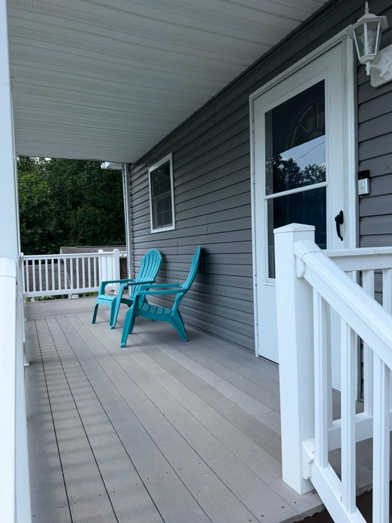 Charming 3BR Ranch with Spacious Deck Near Hospitals - Photo 9