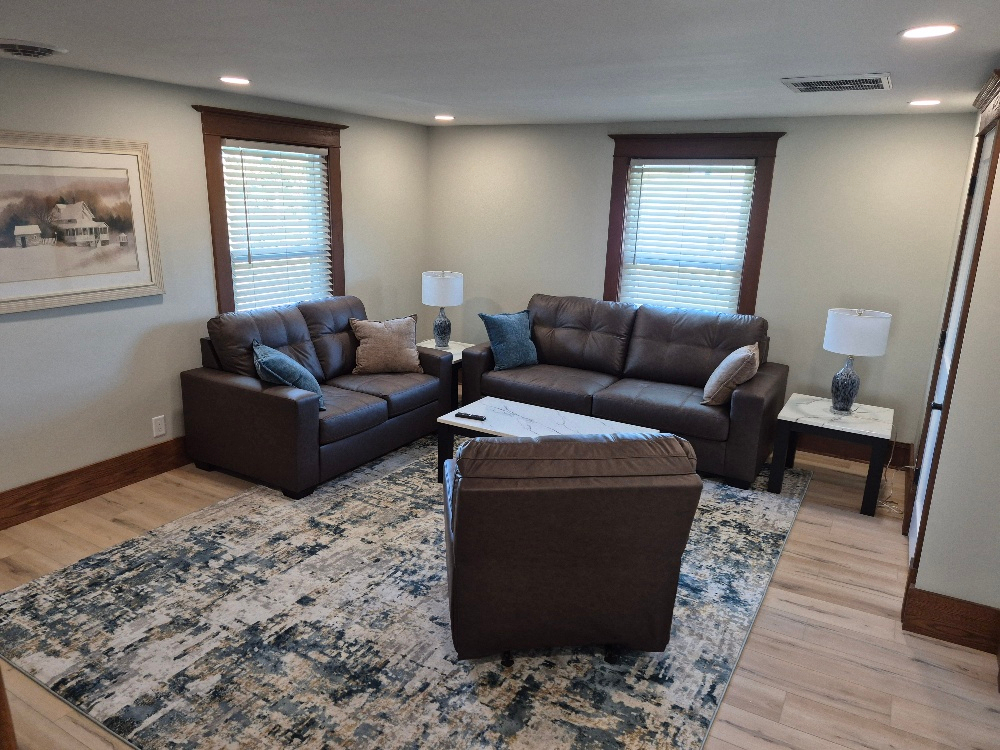 Brand-New Premium Furnished 1BR | Quiet Professional Setting | All Utilities + Wi-Fi - Photo 10