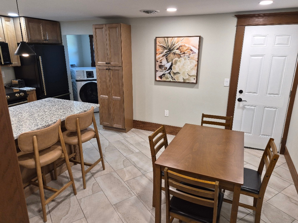 Brand-New Premium Furnished 1BR | Quiet Professional Setting | All Utilities + Wi-Fi - Photo 6