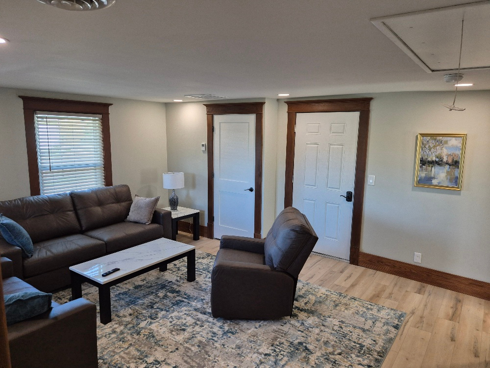 Brand-New Premium Furnished 1BR | Quiet Professional Setting | All Utilities + Wi-Fi - Photo 9