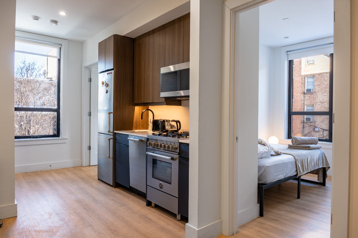 Private Bedroom in Dupont Circle 1908 C - Photo 5