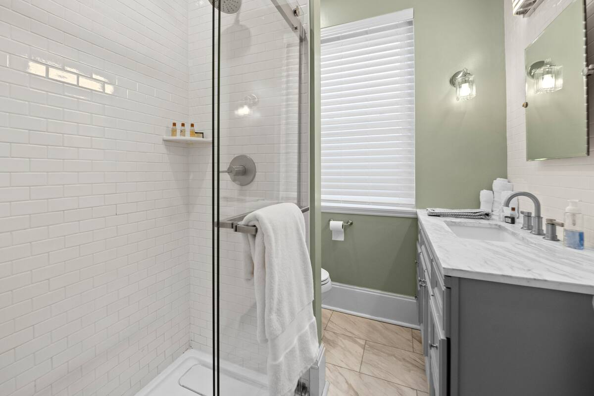 Entire serviced apartment in Syracuse, New York - Photo 8