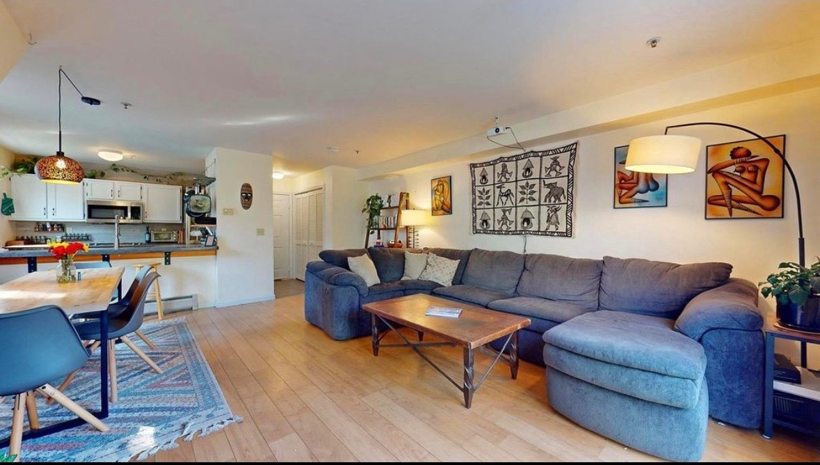 Walk to UVMMC & UVM | Quiet Room in Prime Burlington Location - Photo 3