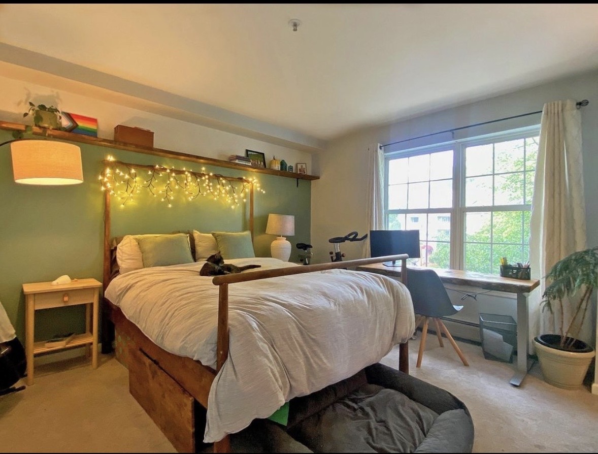 Walk to UVMMC & UVM | Quiet Room in Prime Burlington Location - Photo 11
