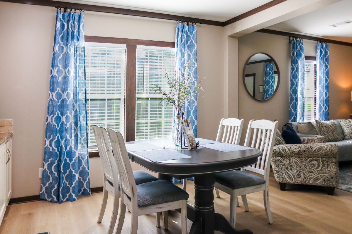 A Cozy Home in Downtown Seguin - Photo 10