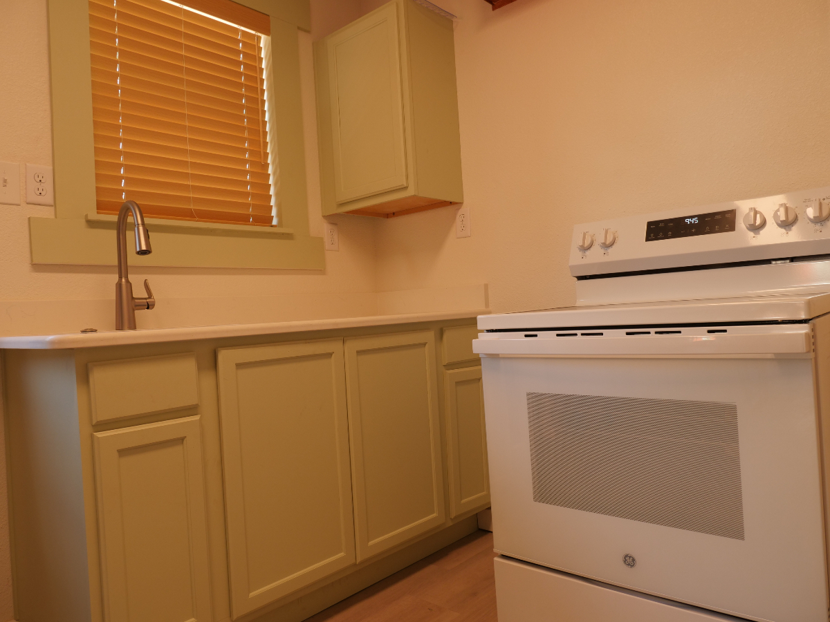 Furnished South End Cottage with Dedicated Parking in Downtown - Photo 3