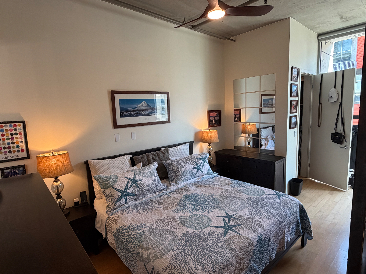 Fully furnished condo in the heart of downtown - Photo 6