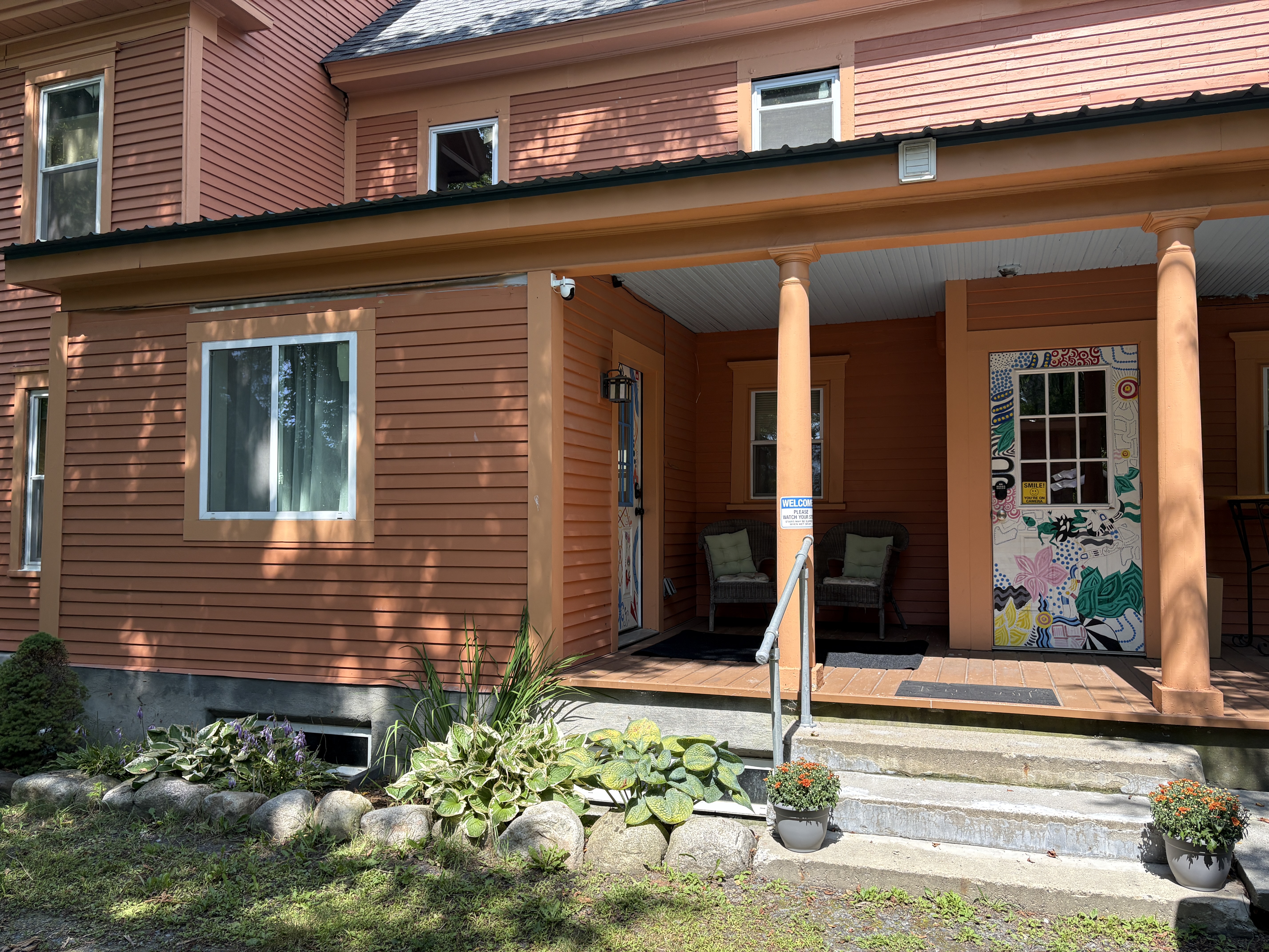 Fully Furnished 3-Bedroom Apartment in St. Johnsbury, VT - Photo 4