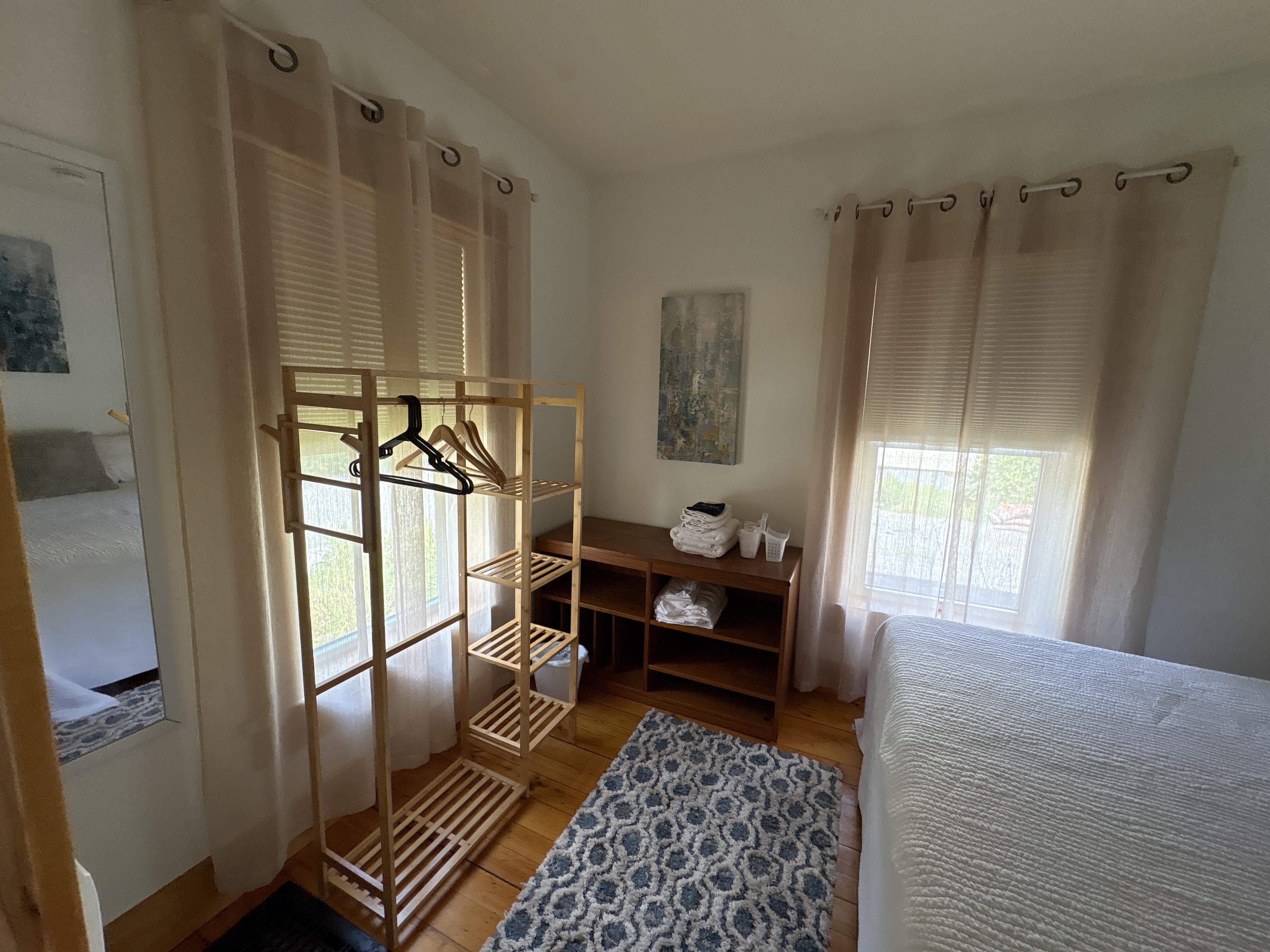 Fully Furnished 3-Bedroom Apartment in St. Johnsbury, VT - Photo 3