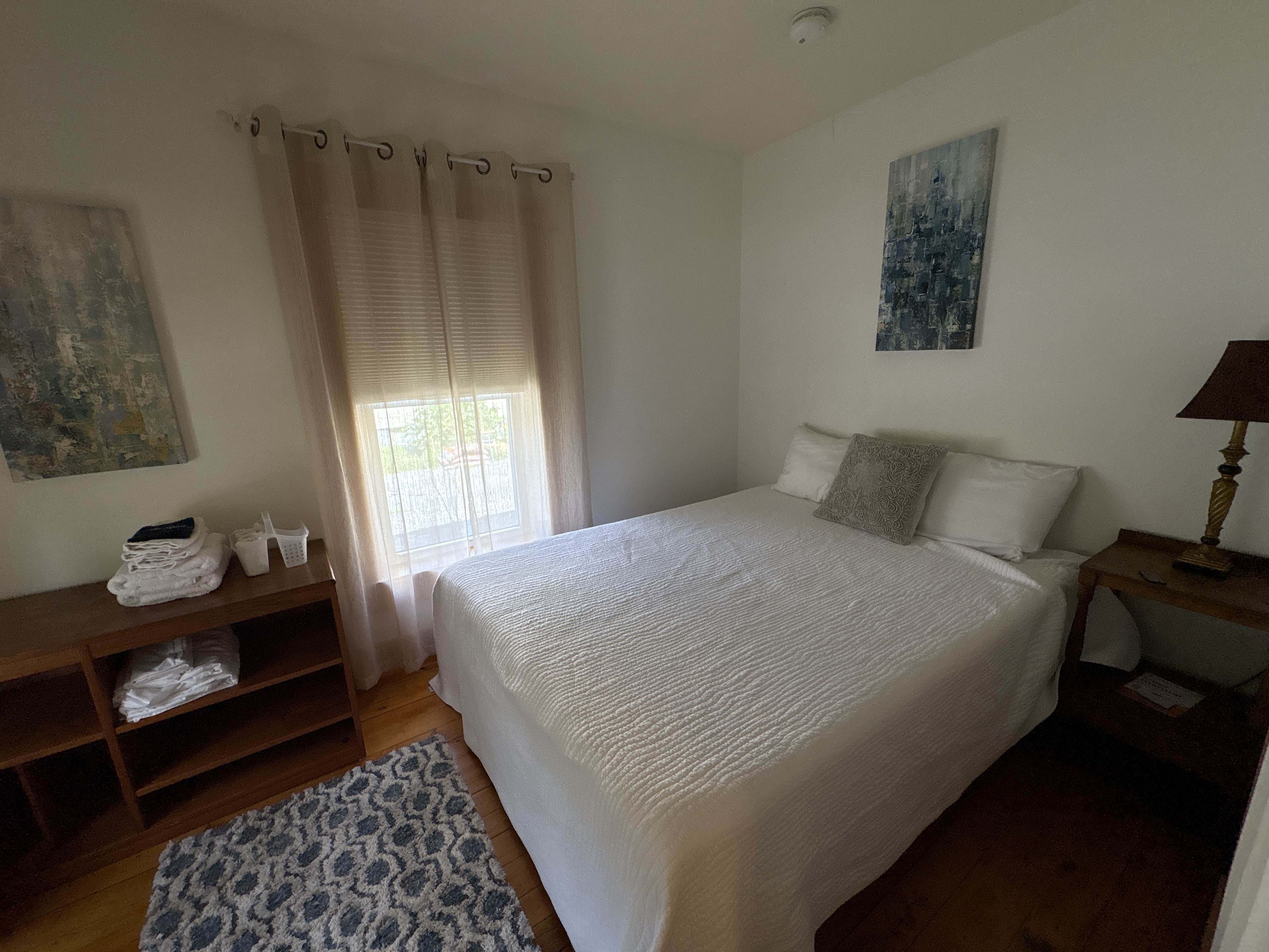 Fully Furnished 3-Bedroom Apartment in St. Johnsbury, VT - Photo 1