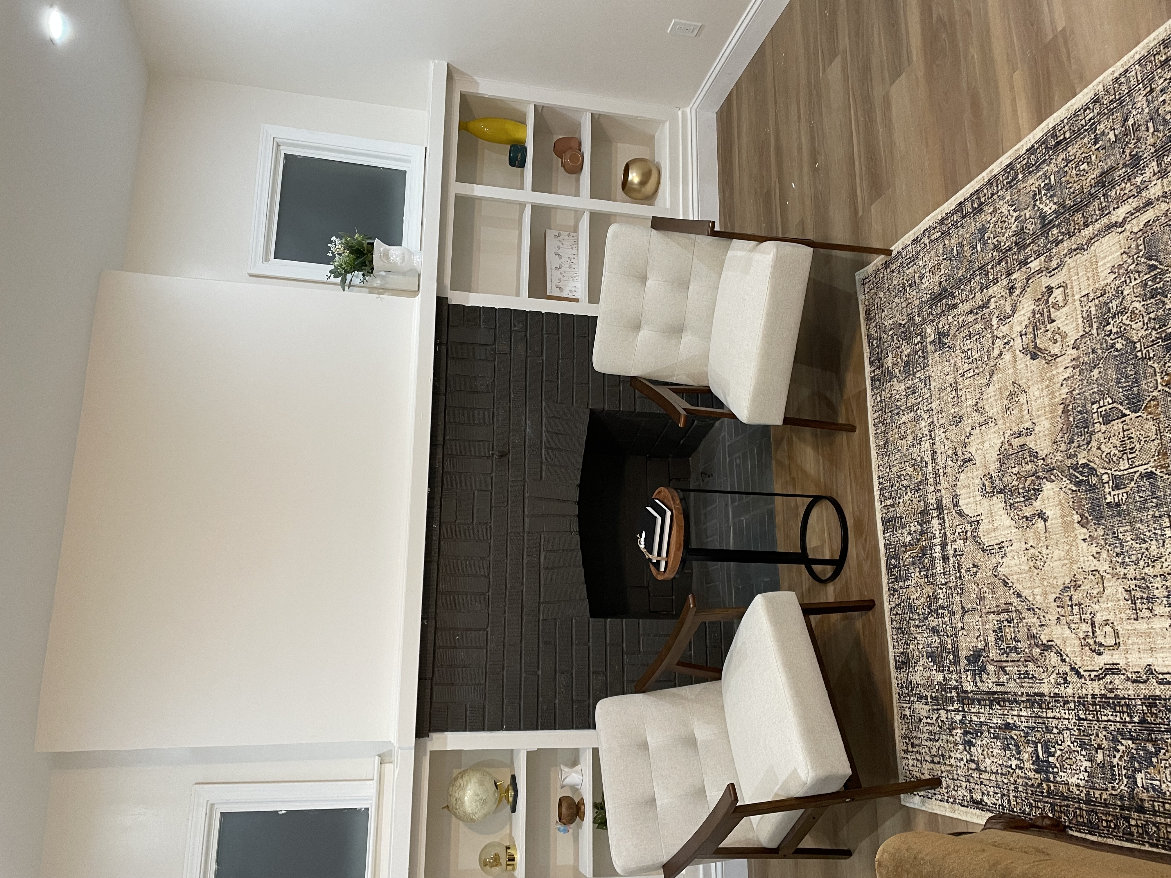 Room in Modern Apartment - Photo 8