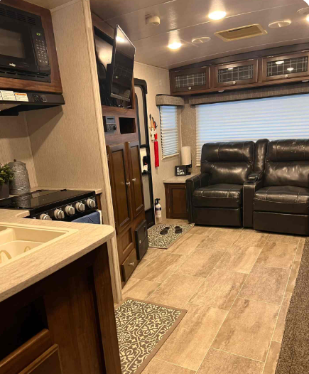 Furnished Private RV on Gated Country Property - Bryan/College Station - Photo 4
