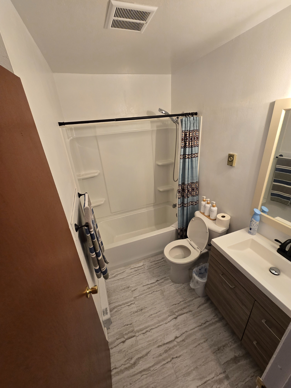 Two-Bedroom Living in a Quiet, Convenient Riverton Location - Photo 6