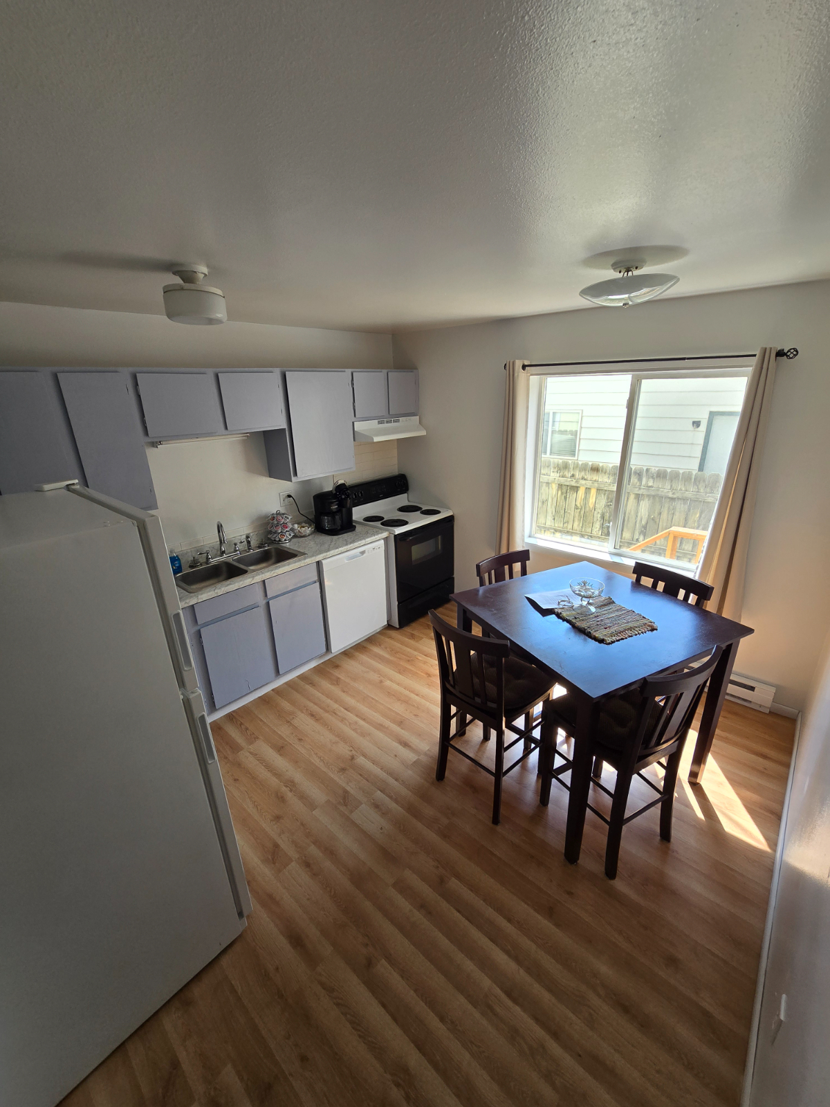Two-Bedroom Living in a Quiet, Convenient Riverton Location - Photo 5