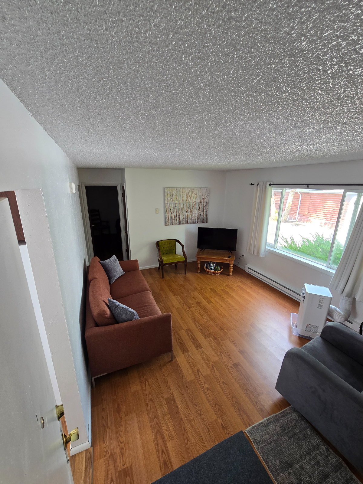 Two-Bedroom Living in a Quiet, Convenient Riverton Location - Photo 2