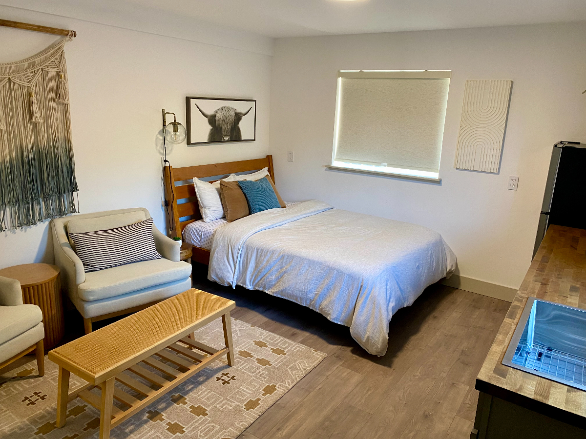 Private Studio - Fully Furnished - Photo 2