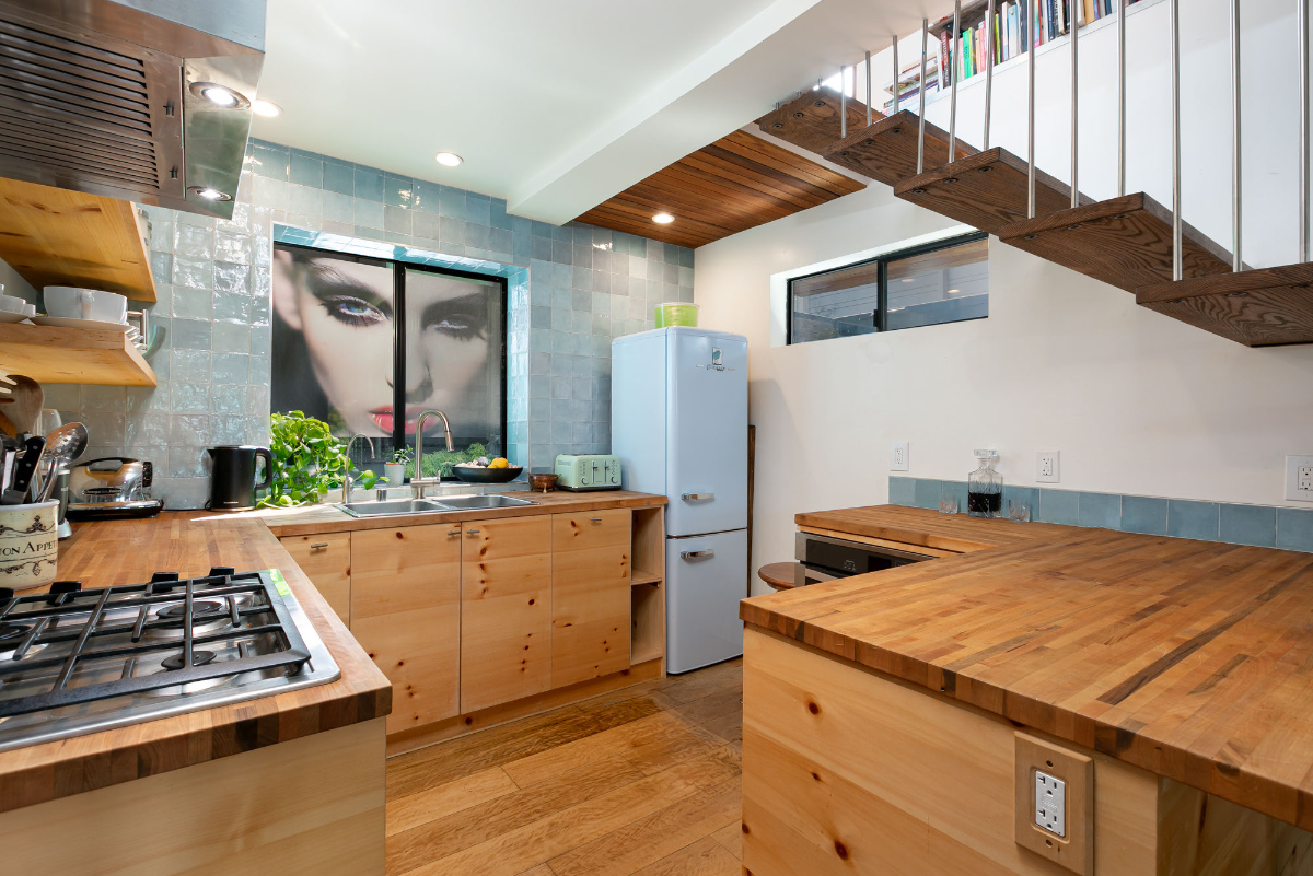 Venice Beach Rooftop Oasis 2BR/2BA + Parking - Photo 3