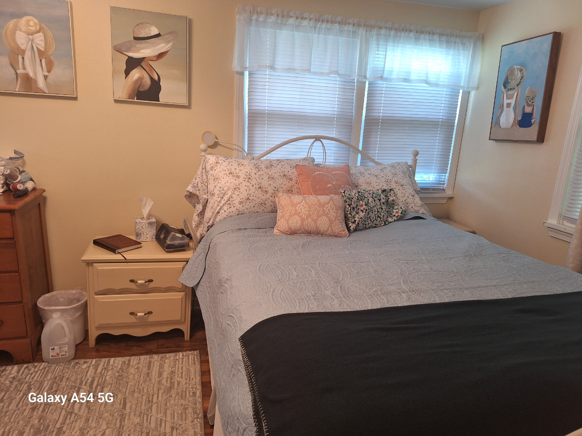 Quiet Mid Term Retreat With Two Bedrooms, Two Baths, And Flexible Sleeping Space - Photo 3